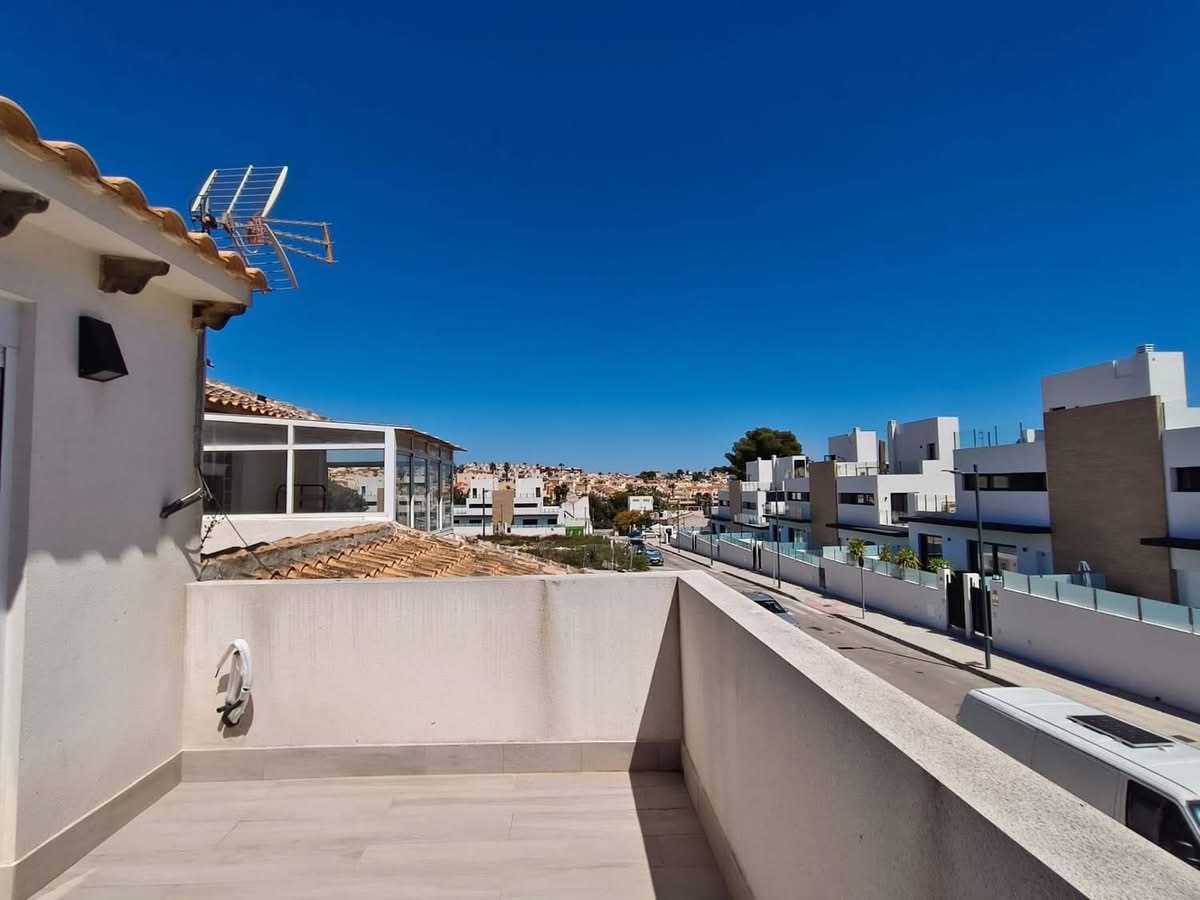 Long-Term Rental – Modern Townhouse in Las Filipinas, Orihuela Costa — foto 18 de 20