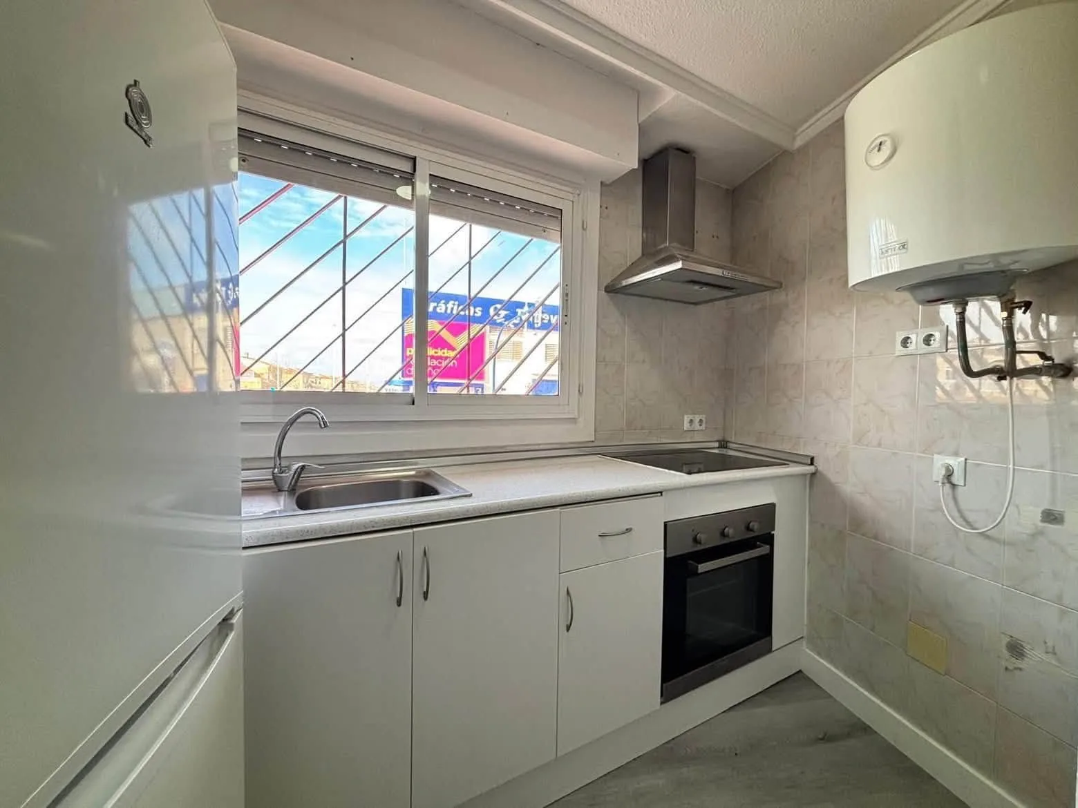 LONG-TERM RENTAL – CENTRAL TORREVIEJA — foto 4 de 7