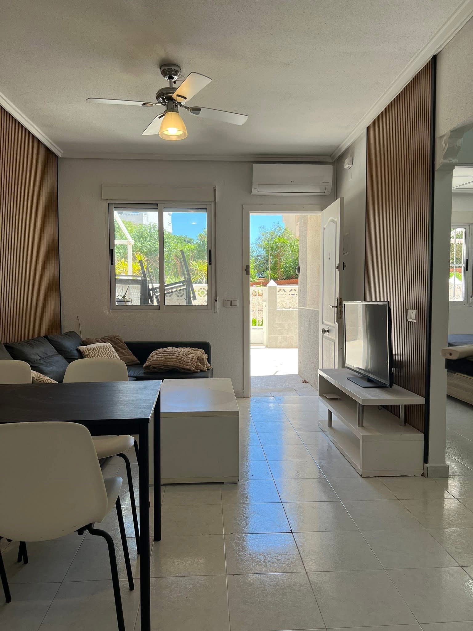 Long-Term Rental – La Mata / Torreblanca, Torrevieja €990/month | available now — Foto 8 von 20