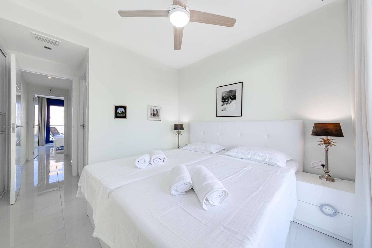 Long-Term Rental – Sea Senses, Punta Prima €1,700/month | Available from September