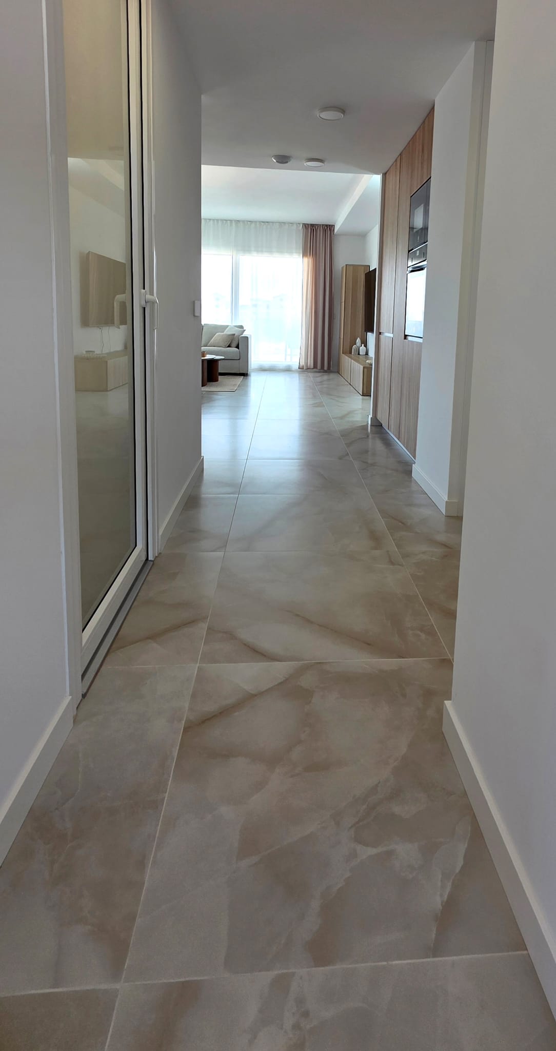 Luxury Long-Term Rental – Valonia Resort, Punta Prima Available now — Foto 2 von 20