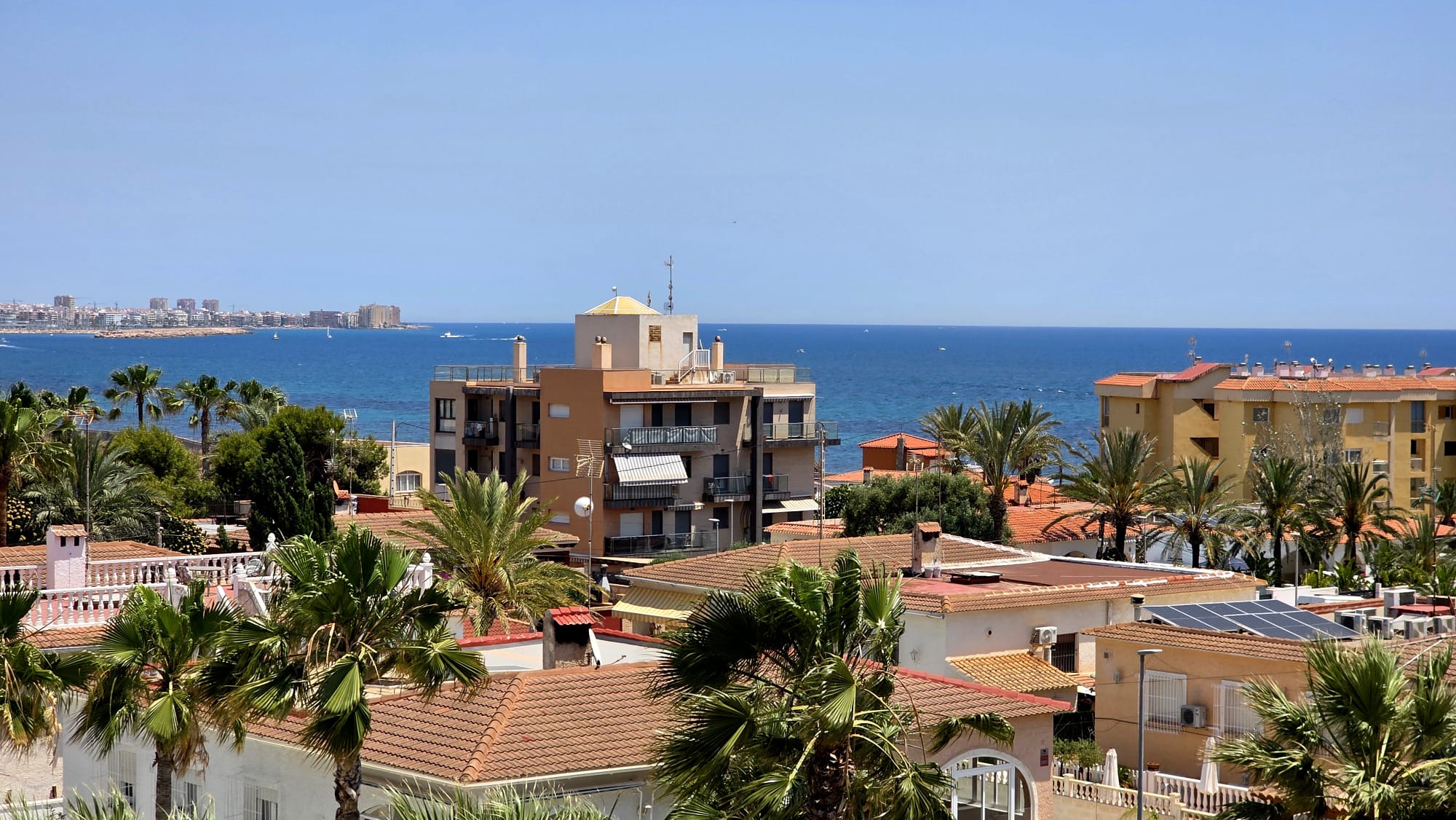 Luxury Long-Term Rental – Valonia Resort, Punta Prima Available now — Foto 17 von 20