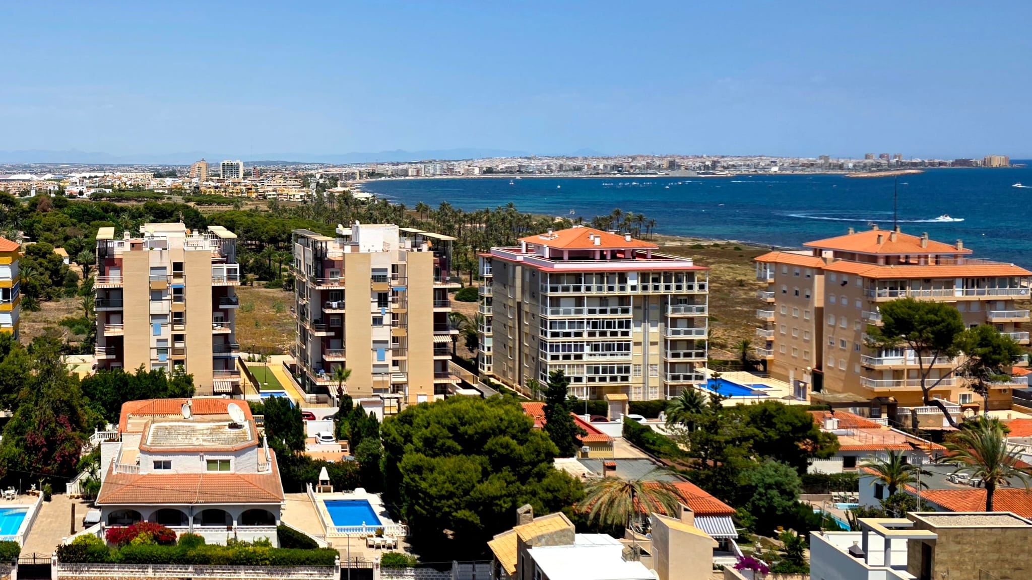 Luxury Penthouse for Long-Term Rent – Valonia Resort, Punta Prima  €1,800/month | Available now — Foto 18 von 19