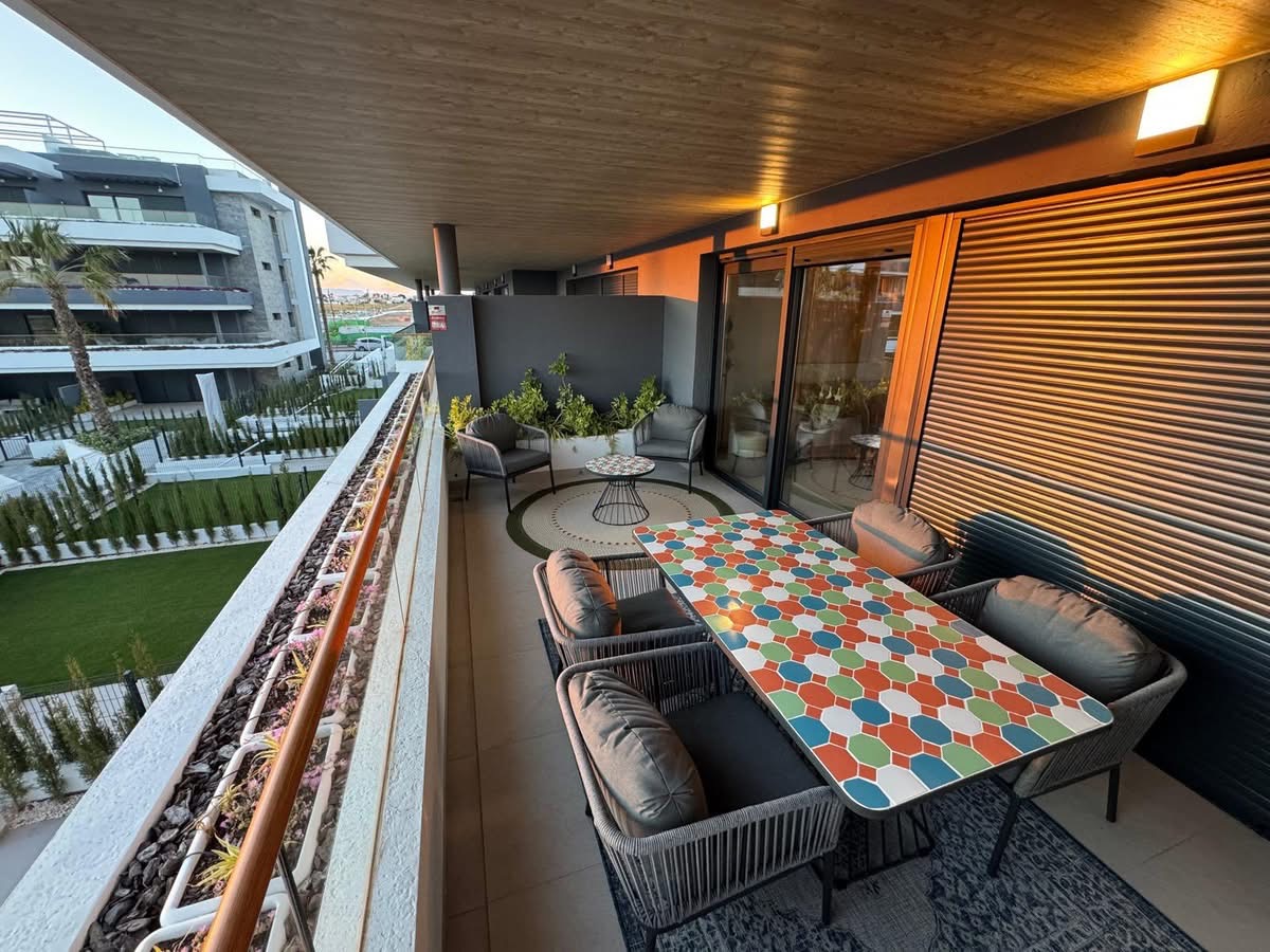 Exclusive Apartment for Short-Term Rental – Lagoon Village, Torrevieja — foto 18 de 19