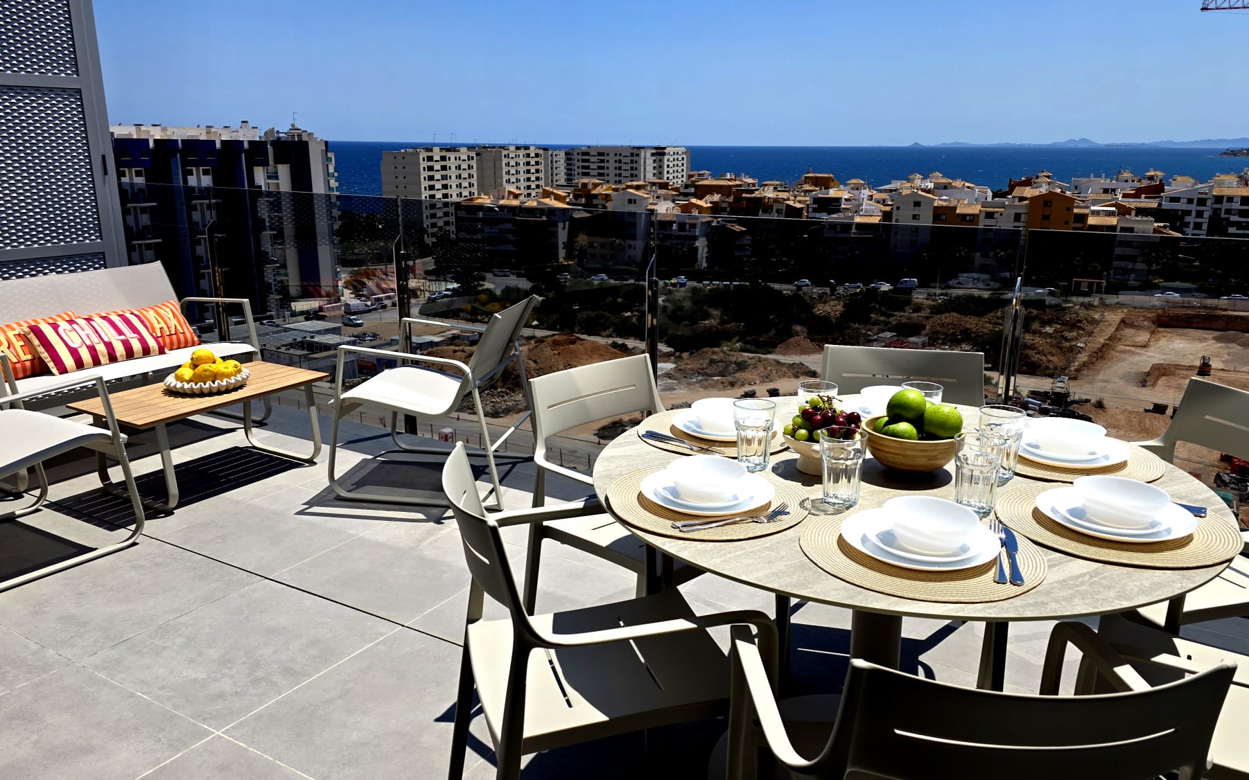 Luxury Penthouse for Long-Term Rent – Valonia Resort, Punta Prima  €1,800/month | Available now — Foto 16 von 19