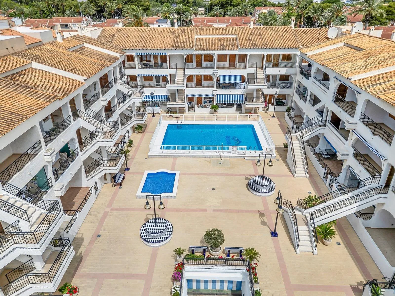SHORT TERM RENTAL – LOS NÁUFRAGOS, TORREVIEJA