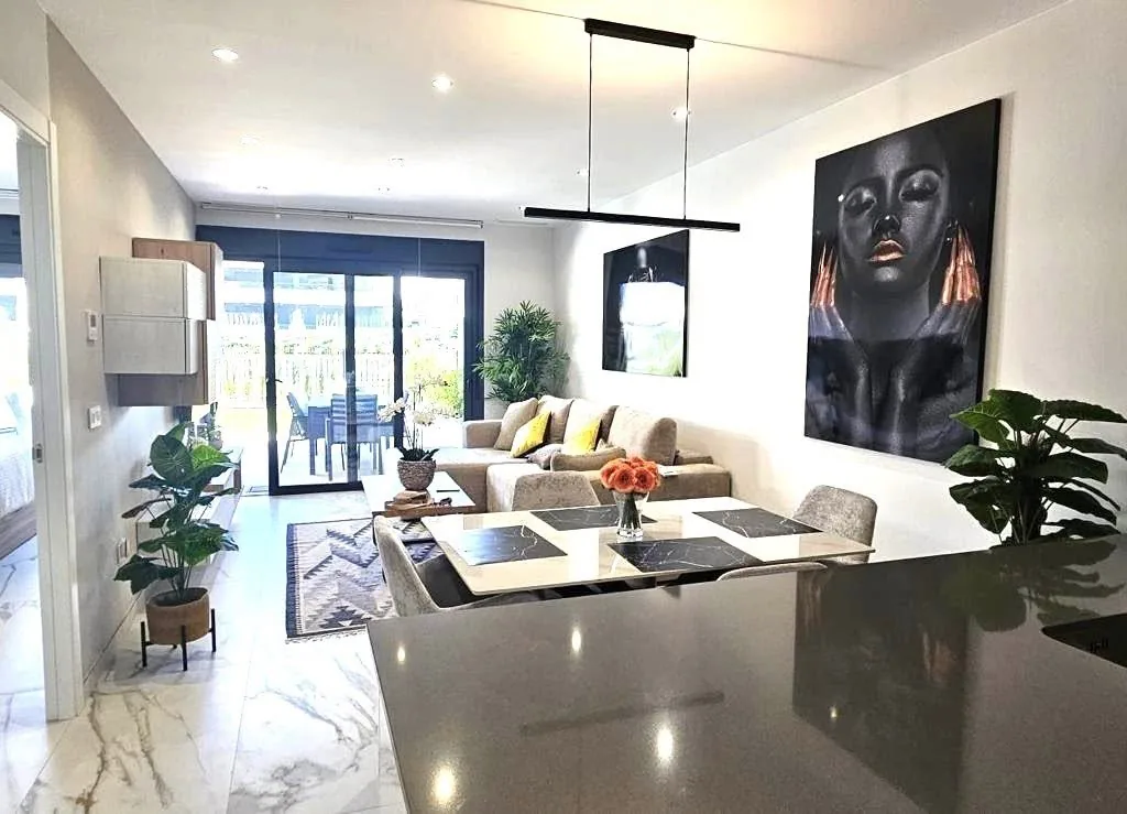 Luxury Ground Floor Apartment in Lagoon Village – Torrevieja — foto 2 de 12