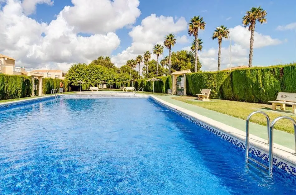 LONG-TERM RENTAL – TORREVIEJA